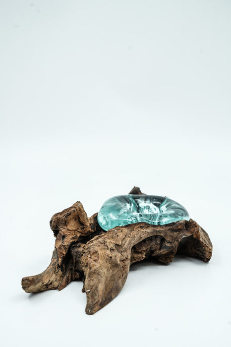 Decorative glass tealight holder, 10cm, on wood