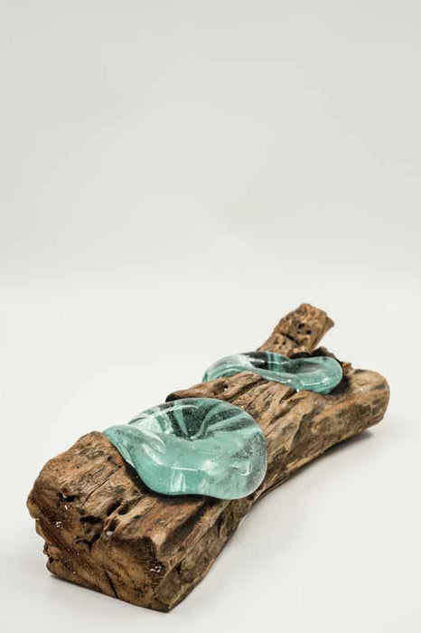 Decorative set of 2 glass tealight holders (12cm) on wood