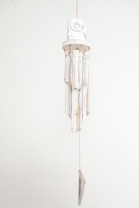 Carillon éolien en bambou avec hibou couché, blanchi, 30 cm