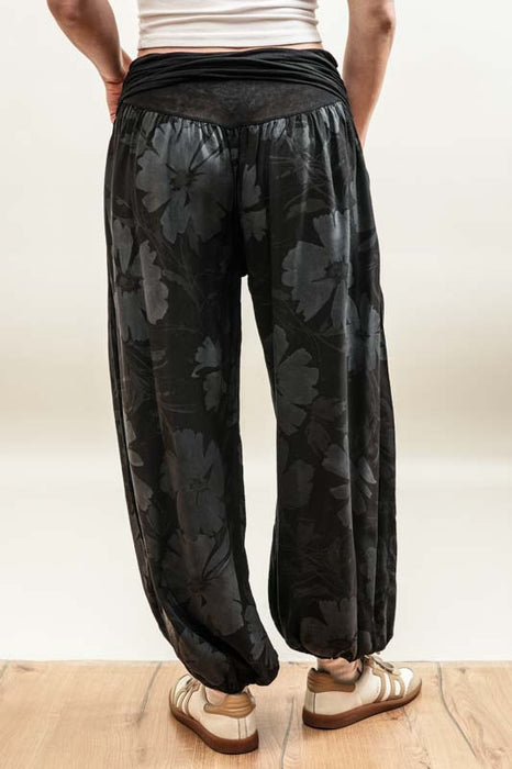 Black viscose harem pants with floral pattern - One Size