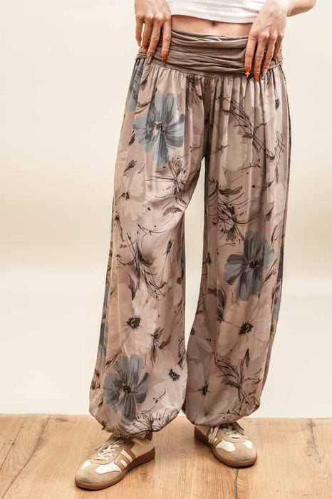 Harem pants in taupe viscose with floral pattern - One Size