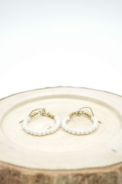 Boucles d'oreilles créoles perles de verre roses