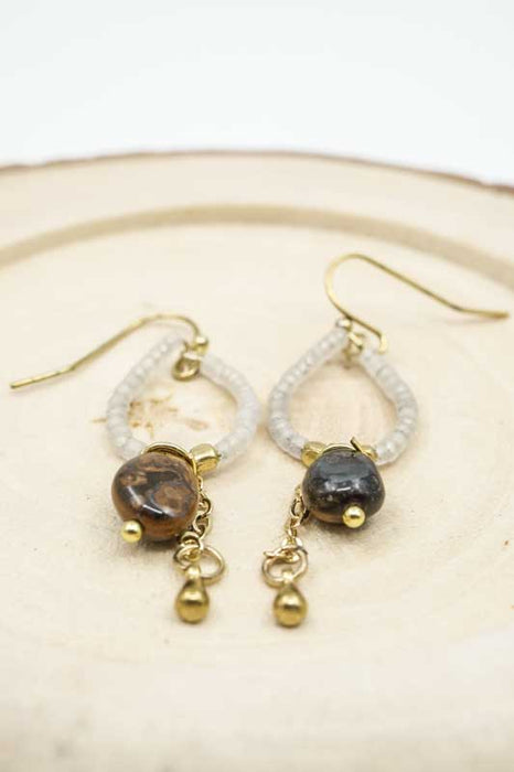 Boucles d'oreilles perles de verre et œil de tigre blanc/marron