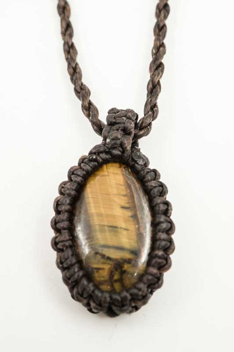 Collier macramé pendentif goutte œil de tigre