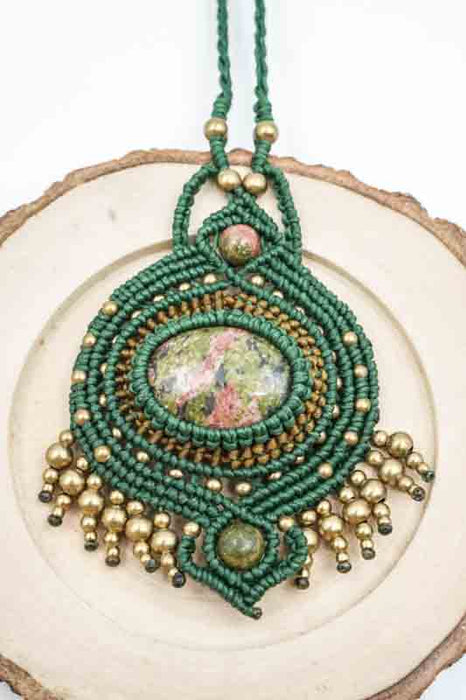 Macrame necklace green with Unakite pendant