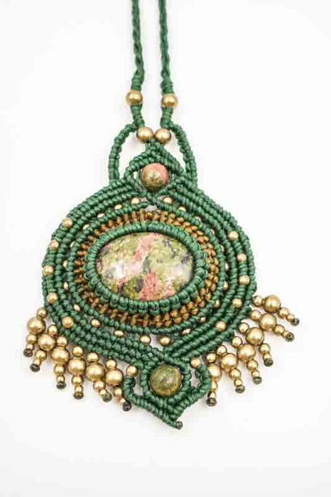 Macrame necklace green with Unakite pendant