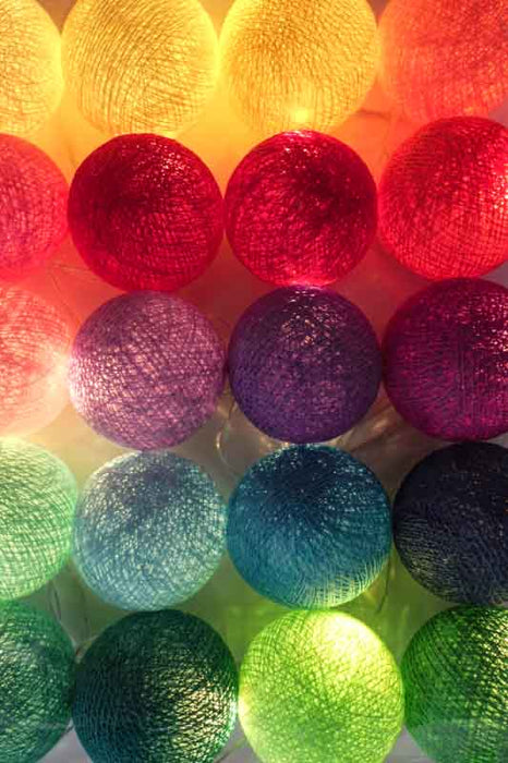 Lichterkette Cotton Balls USB gelb/rot/lila/grün/blau