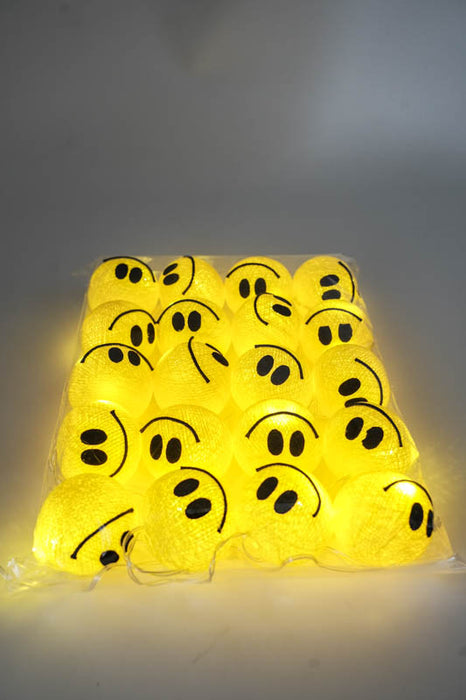 Lichterkette Cotton Balls USB Smiley