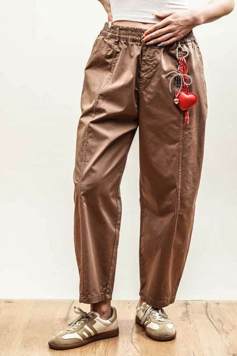 Cotton trousers in caramel with key ring - One Size