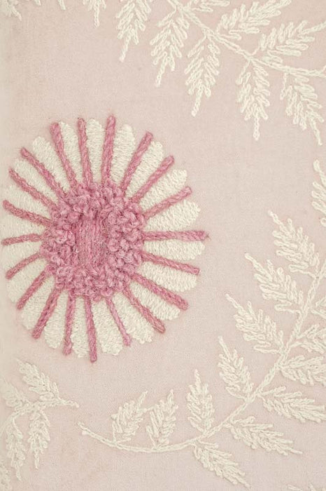 Coussin décoratif en velours de coton beige avec broderies de fougères et de fleurs 45x45cm
