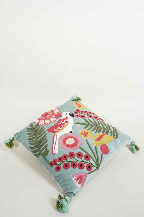 Coussin décoratif en velours de coton sauge brodé de perroquet cacatoès et de fleurs rouge/ocre/vert 45x45cm