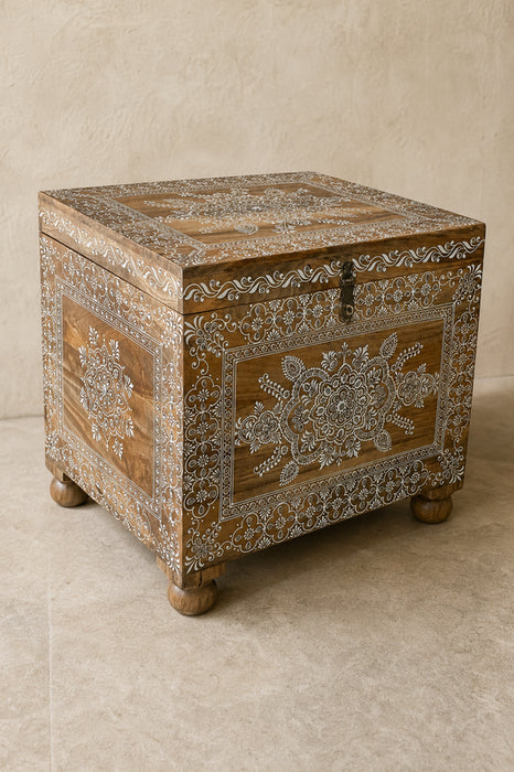 Truhe Mangoholz bemalt 46.25x38.75x41.25cm