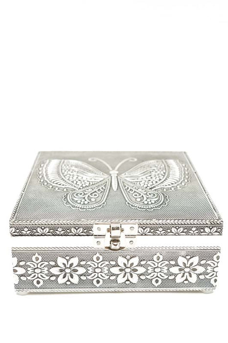 Dekoschatulle Schmetterling 3D silberfarben - ausgekleidet mit schwarzem Samt 15x15x6cm