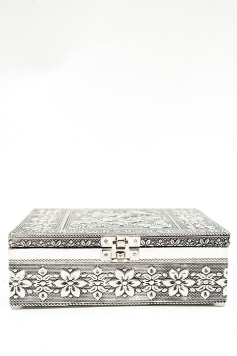Decorative Box Floral Design 3D Silver - Lined with Black Velvet 17.5x12.5x6cm