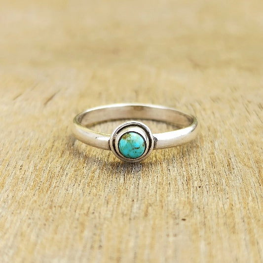 Ring Messing versilbert mit kleinem runden Türkis