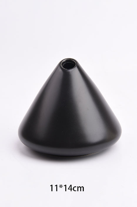 Incense burner ceramic pyramid shape smooth black 14x11cm