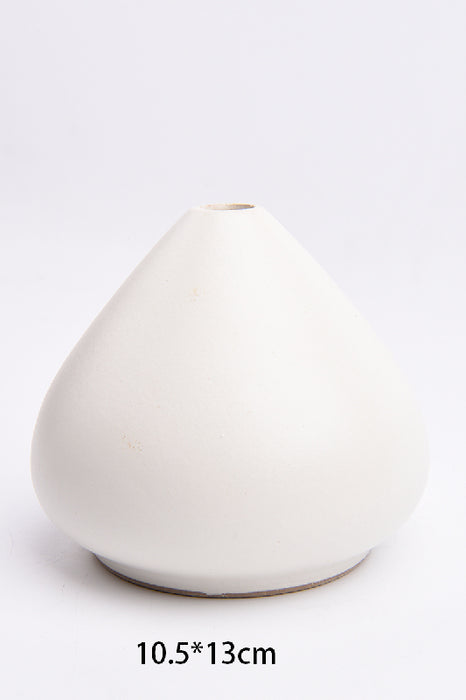 Incense burner ceramic pyramid shape matte white 13x10.5cm