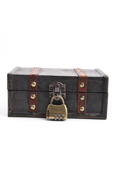 Boîte en bois marron avec lanière en cuir, rivets et serrure 16.5x11x8cm