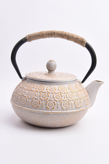 Teekanne Gusseisen Blumenmuster beige mit schwarzem Henkel mit Schnur gefasst 900ml 15.5x17cm