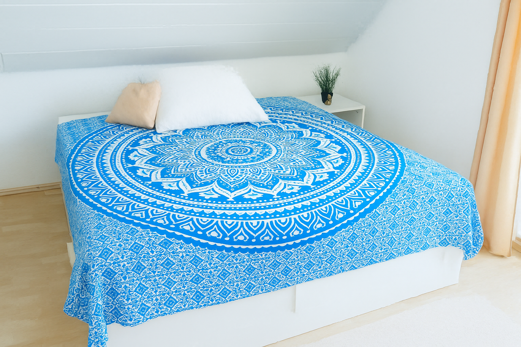 Bettüberwurf Mandala hellblau 200x220 cm